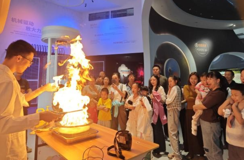 磐石科技運維場館國慶中秋大數(shù)據(jù)：科技賦能文旅的黃金周樣本